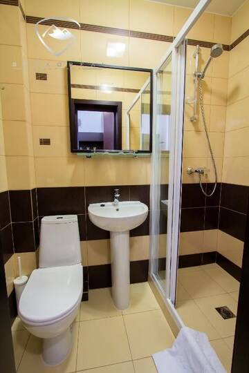 Фото номера Двухместный номер эконом-класса с 1 кроватью Отель Verhovel Hotel г. Верховина 7