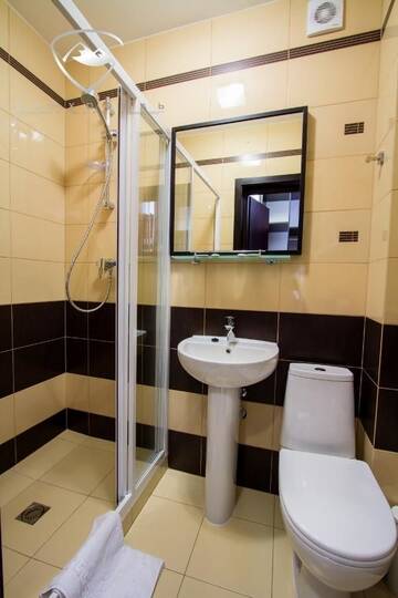 Фото номера Стандартный двухместный номер с 1 кроватью Отель Verhovel Hotel г. Верховина 3
