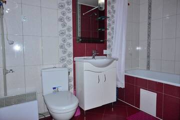 Фото номера Таунхаус с 2 спальнями Дома для отпуска Хатина в Карпатах г. Верховина 27